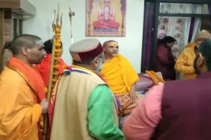 शंकराचार्य अविमुक्तेश्वरानंद ने दिल्ली पुलिस के रवैये पर जताई नाराजगी, कहा- देश में किसी को भी गाय के बारे में बोलने की इजाजत नहीं